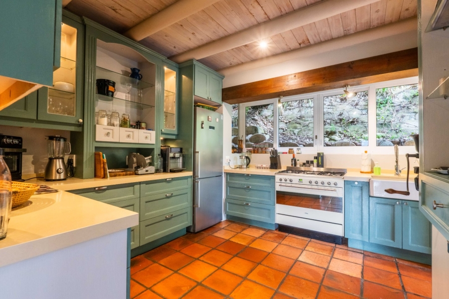 6 Bedroom Property for Sale in Wilderness Central Western Cape